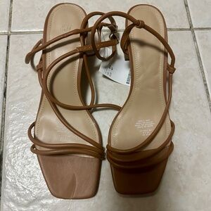 Brown Block Heel Sandal NWT size 40 H&M